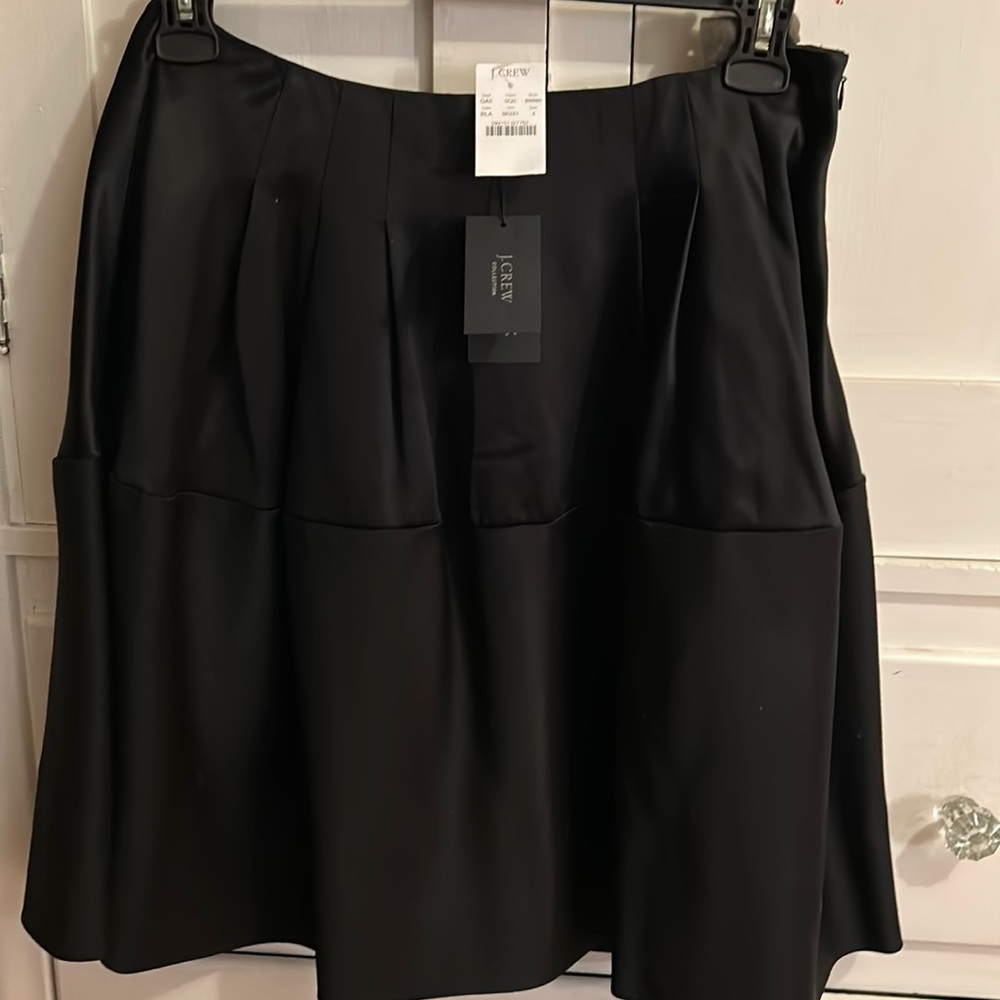 Nwt J Crew collection tuxedo cocktail skirt. Size 4